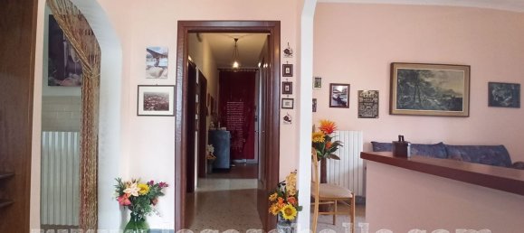 4 rooms Apartment in Viterbo, Italy No. 32141 3