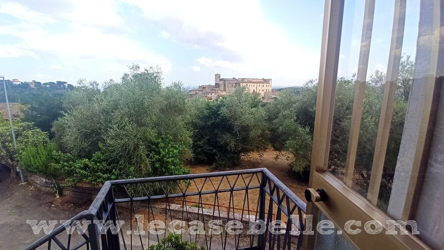 4 rooms Apartment in Viterbo, Italy No. 32141