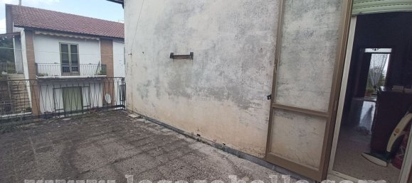 4 rooms Apartment in Viterbo, Italy No. 32141 9