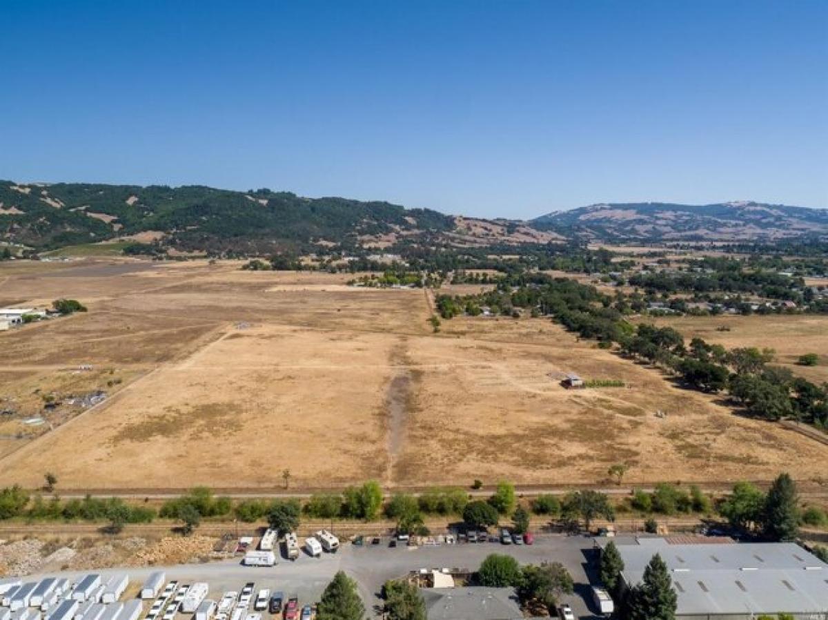 Terreno en Santa Rosa, USA No. 473683