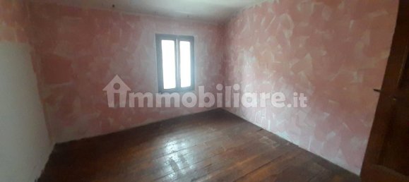 4 bedrooms House in Sernaglia della Battaglia, Italy No. 151632 8