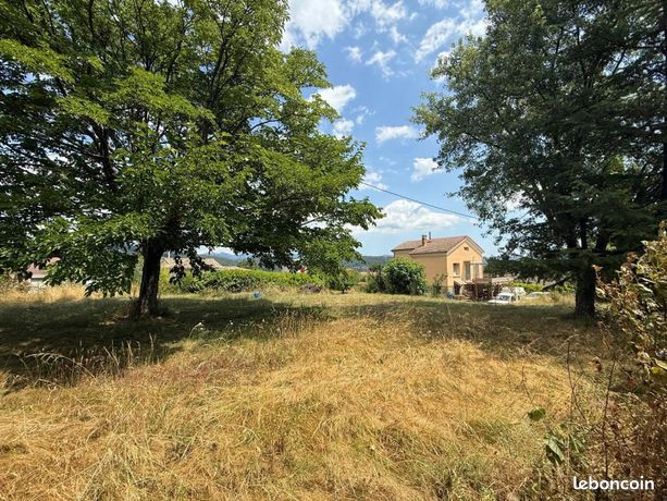 Casa de 4 dormitorios en Mercuer, France No. 305071