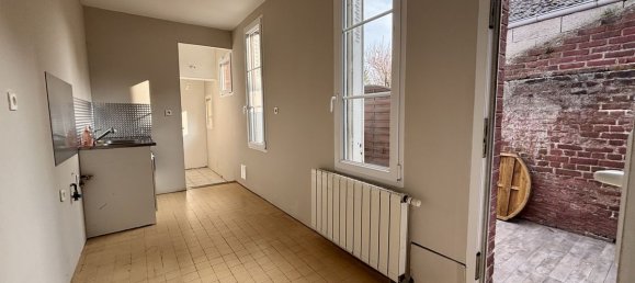 3 bedrooms House in Soissons, France No. 255945 7