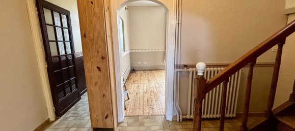 3 bedrooms House in Soissons, France No. 255945 8