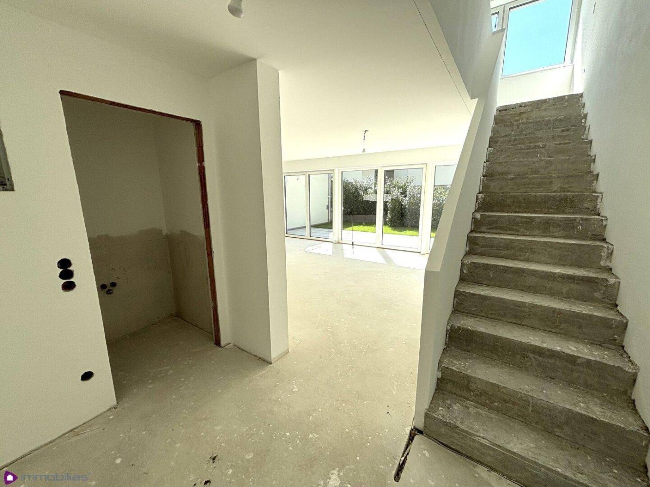 4 rooms Apartment in Klosterneuburg, Austria No. 256091