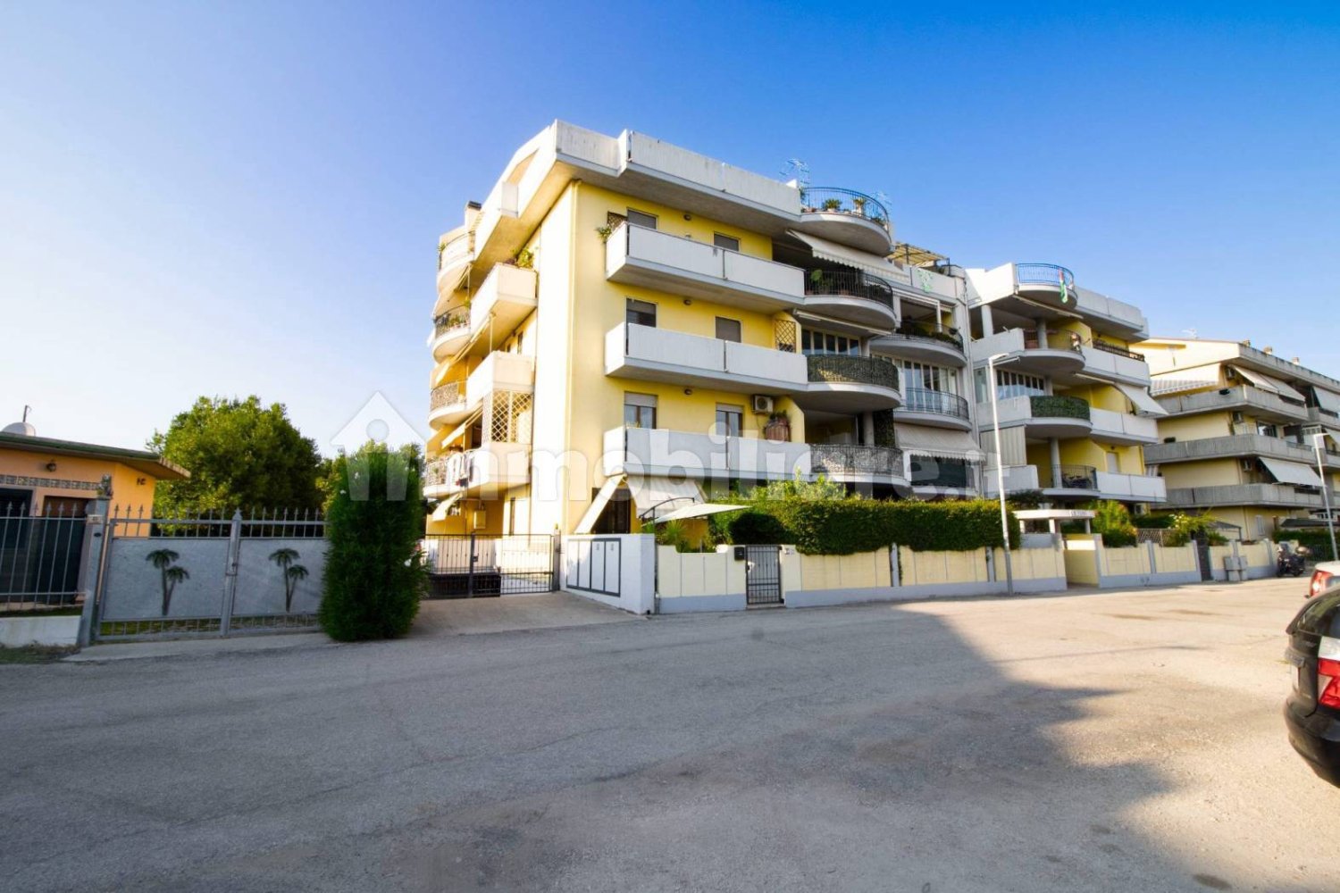 2 bedrooms Apartment in Alba Adriatica, Italy No. 341329