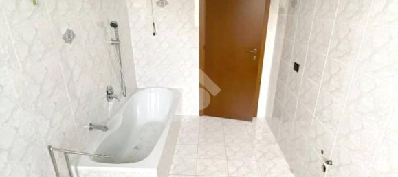 7-salle Maison à Samarate, Italy No. 163809 26