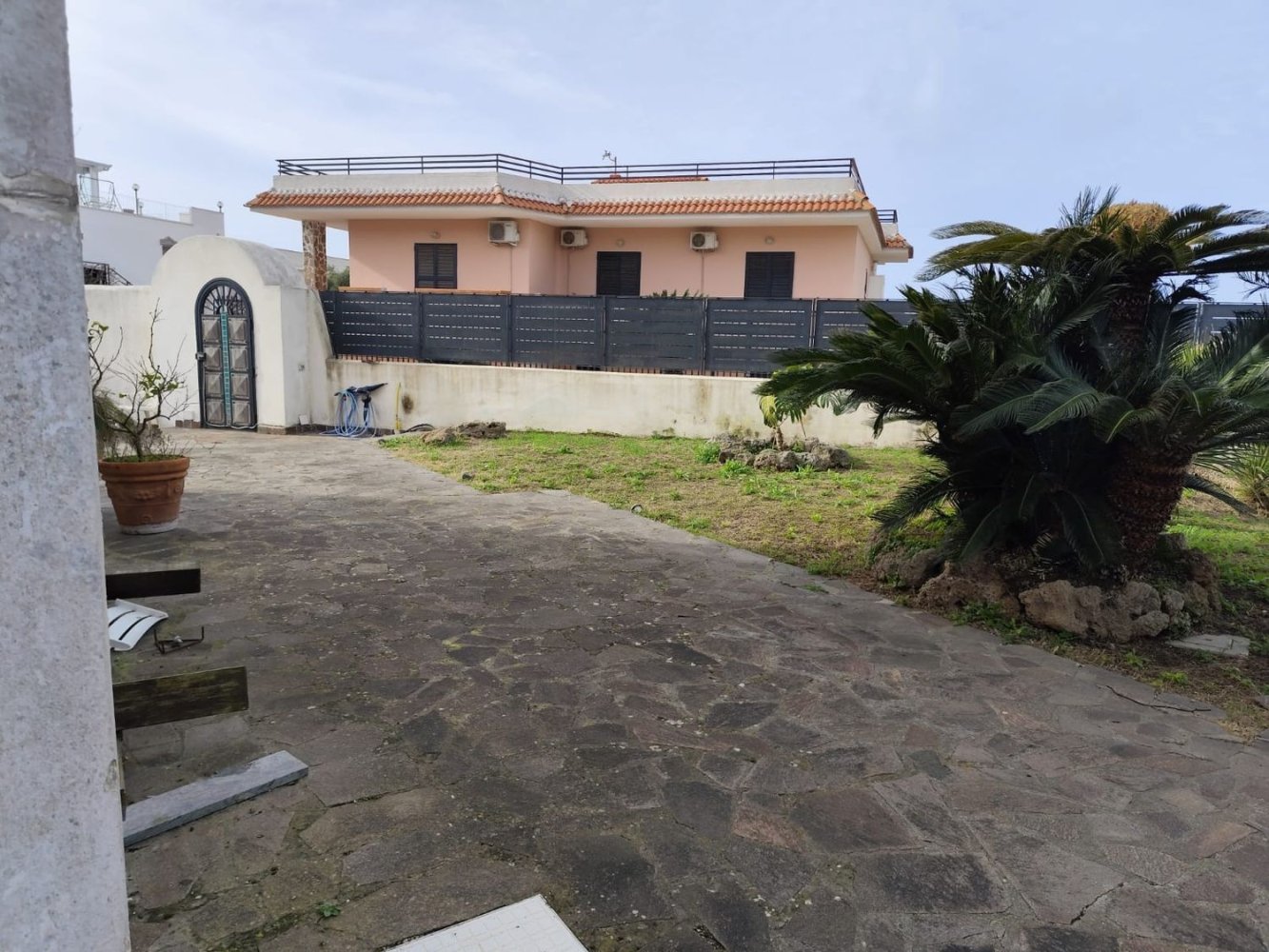 Вилла с 5 комнатами в Баколи, Италия № 119447