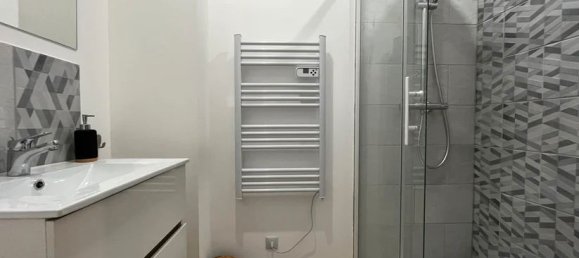 5 bedrooms Building in Valenciennes, France No. 94628 13