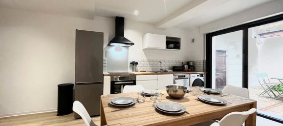 5 bedrooms Building in Valenciennes, France No. 94628 3