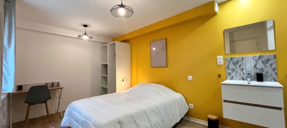 5 bedrooms Building in Valenciennes, France No. 94628 5