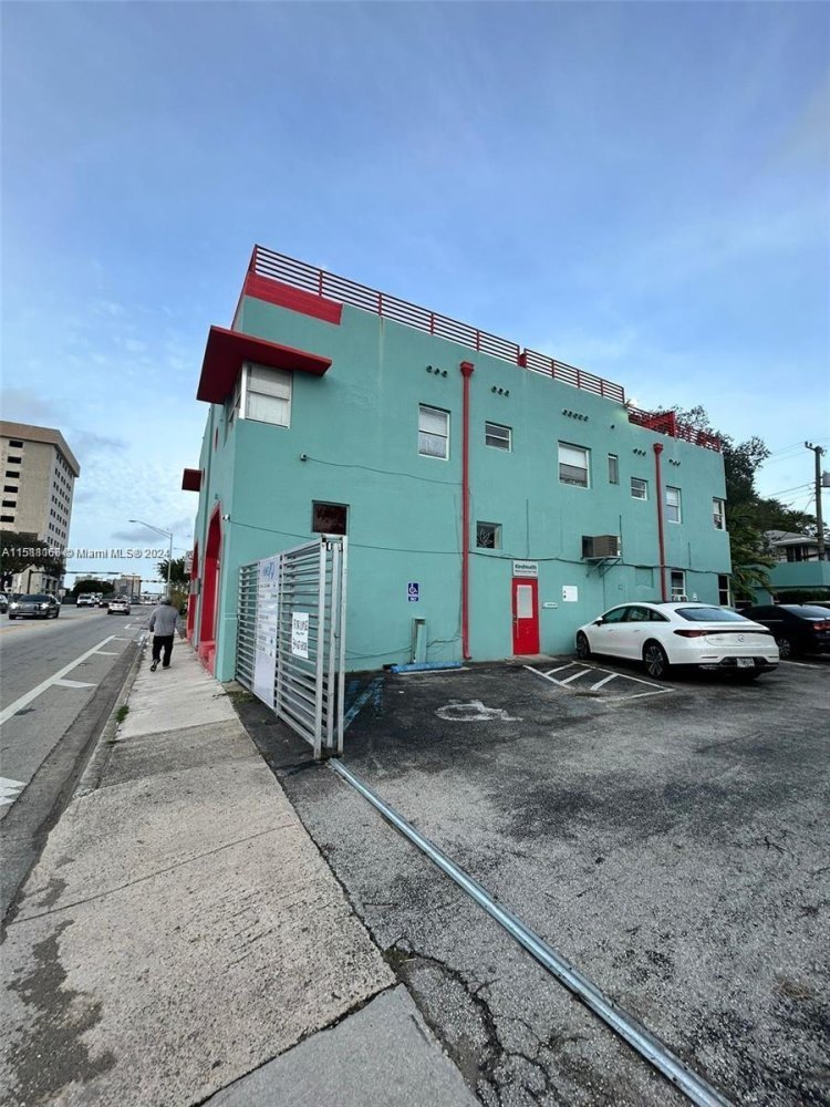 bureau à louer à Miami, Miami-Dade, Florida, USA № 613797