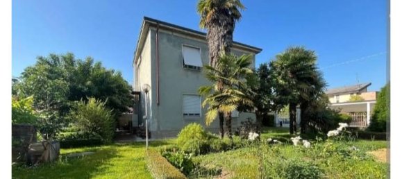 Вилла с 5 спальнями в Бусто Арсицио, Италия № 275922 2