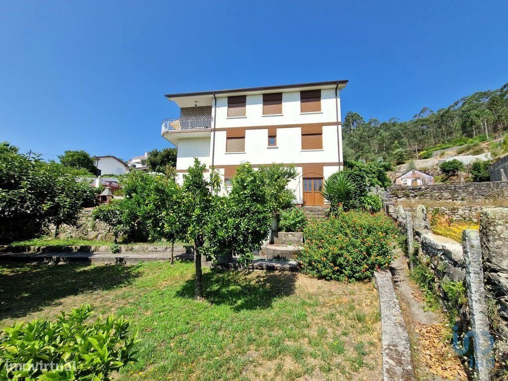 5 bedrooms Villa in Viana do Castelo, Portugal No. 235995