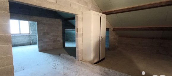 3 bedrooms House in Givet, France No. 59820 8