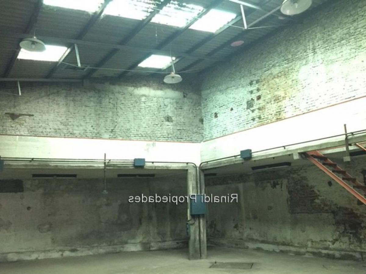 3 bedrooms House in Montevideo, Uruguay No. 7059