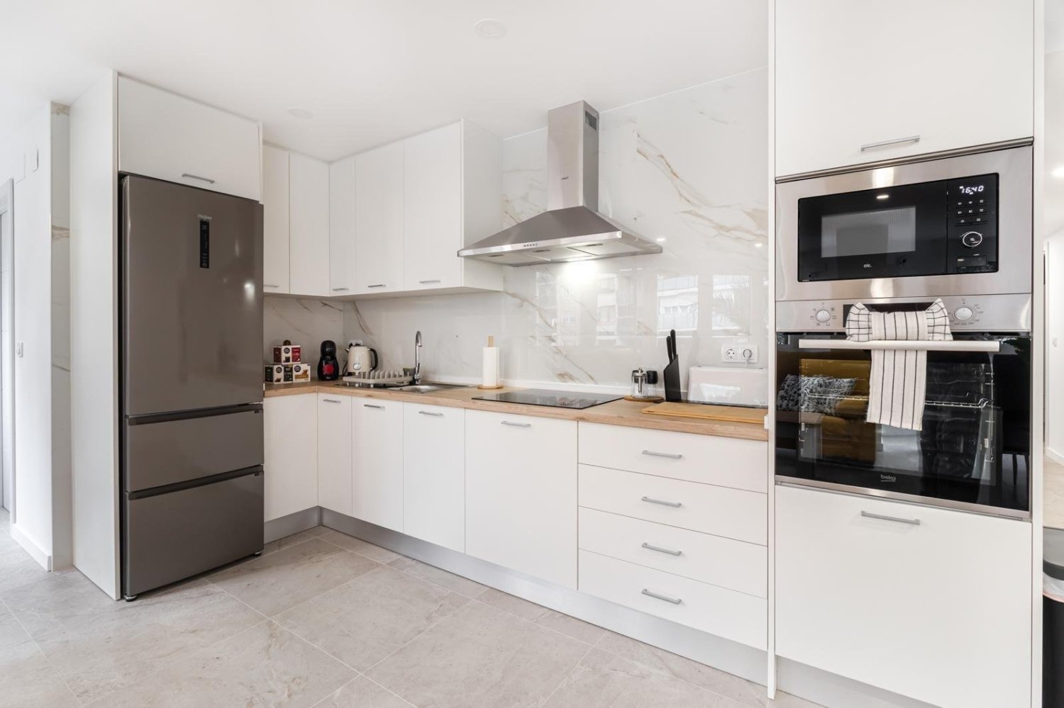 6 chambres Appartement à Alicante, Spain No. 283955