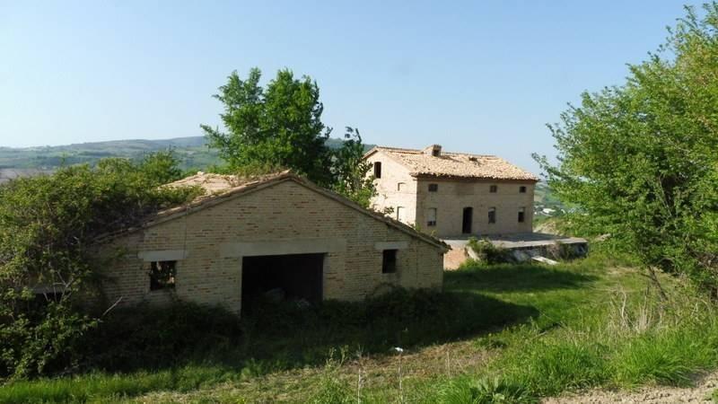 11-Zimmer Haus in San Severino Marche, Italy, Nr. 17791