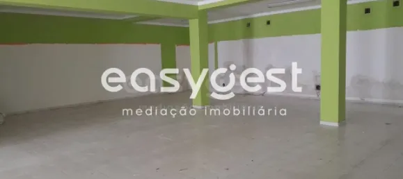 137m² Commercial property in Beja, Portugal No. 33168 4