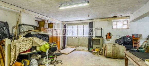 3 rooms Apartment in Monte San Giusto, Italy No. 275061 2