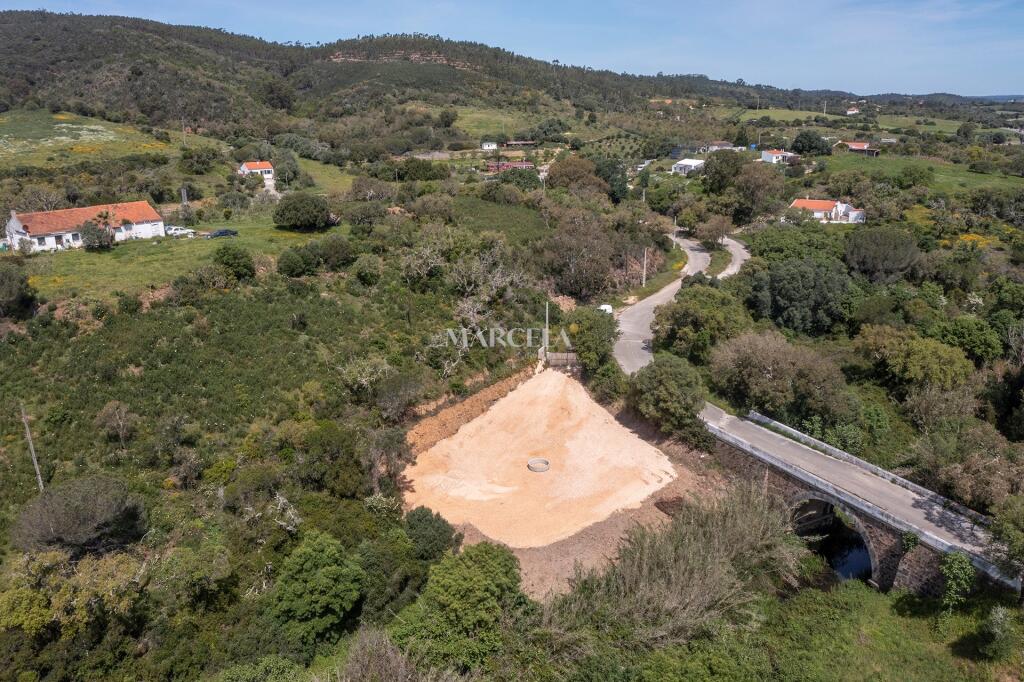 1000m² Land in Aljezur, Portugal No. 154015
