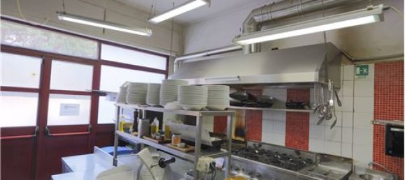 6 rooms Commercial property in Rome, Italy No. 279164 7