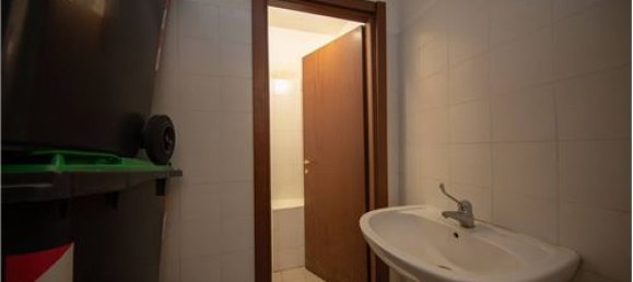 6 rooms Commercial property in Rome, Italy No. 279164 28