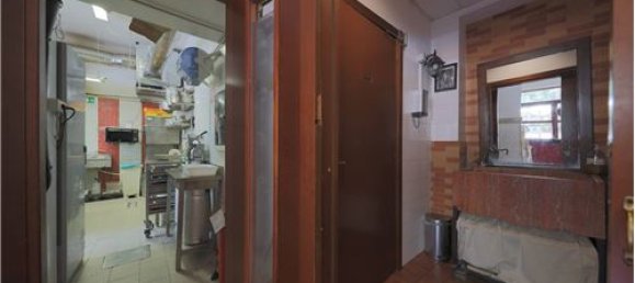 6 rooms Commercial property in Rome, Italy No. 279164 32