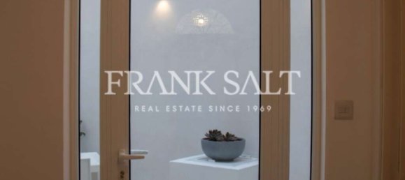 Таунхаус с 1 спальней в Мсида, Мальта № 9941 13