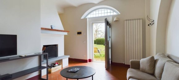 2 bedrooms House in Cortona, Italy No. 56228 25