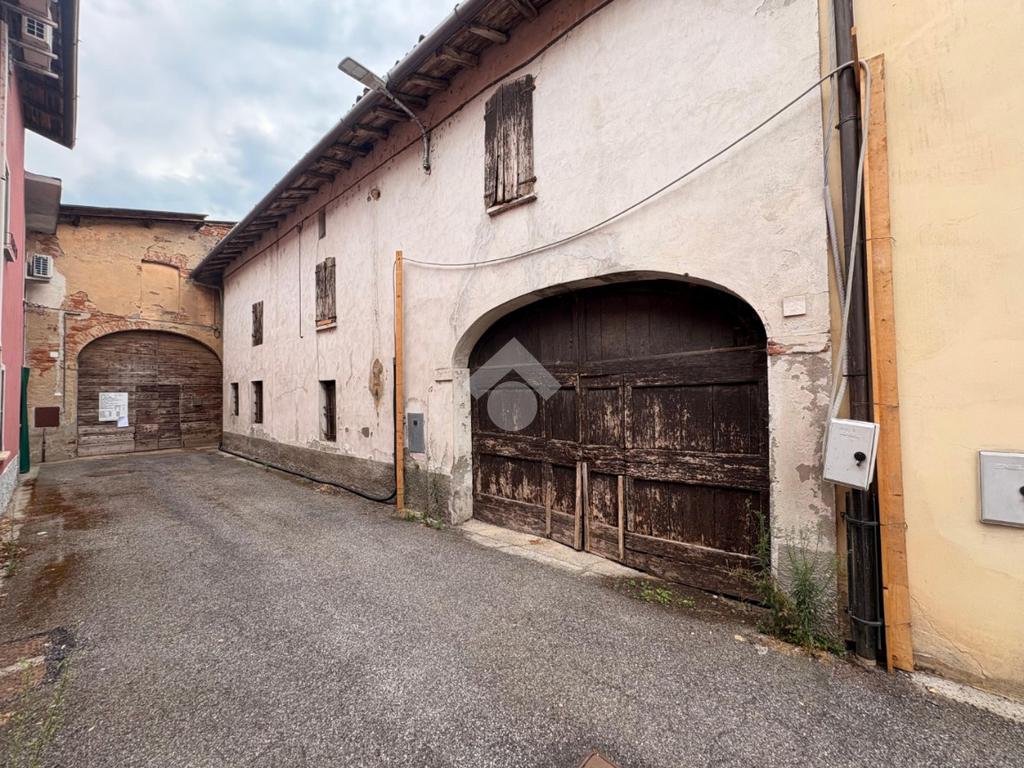 4غرفة منزل في Quinzano d'Oglio, Italy رقم 298363