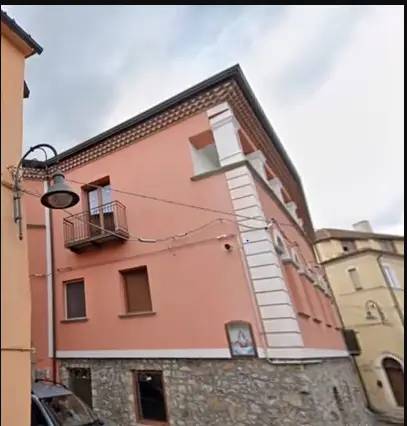 Квартира с 10 комнатами в Сатриано ди Лукания, Италия № 177421