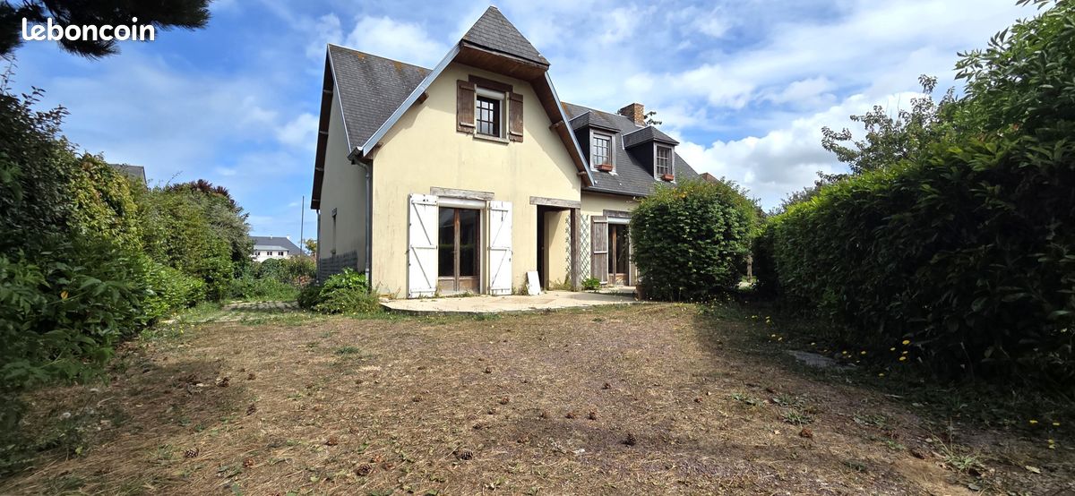 5 bedrooms House in Calvados, France No. 362174