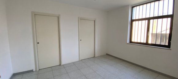 Propiedad comercial en Lioni, Italy 318 m² No. 255010 11