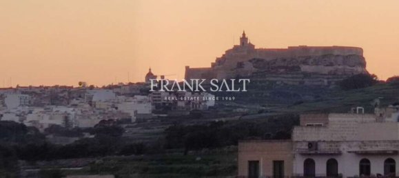 3 bedrooms Apartment in Marsalforn, Malta No. 5932 2