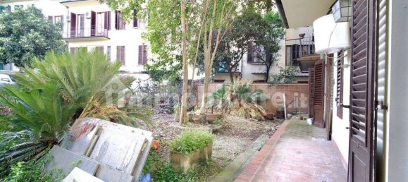 5 Schlafzimmer Wohnung in Florence, Italy, Nr. 49517 4