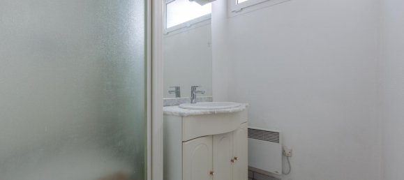 1 bedroom Apartment in Blois, France No. 225943 7