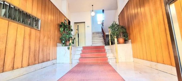 4-salle Appartement à Florence, Italy No. 48390 34