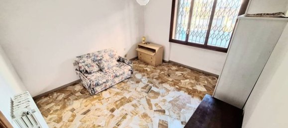 4-salle Appartement à Florence, Italy No. 48390 20