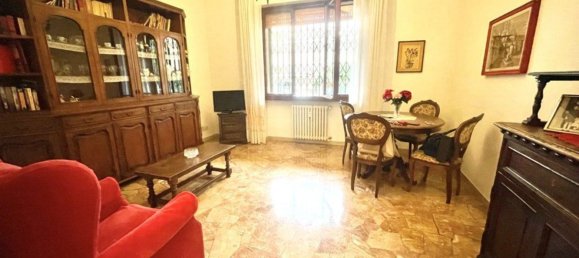 4-salle Appartement à Florence, Italy No. 48390 26