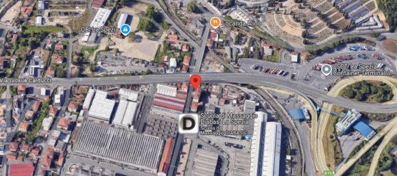 3 rooms Apartment in La Spezia, Italy No. 93849 4