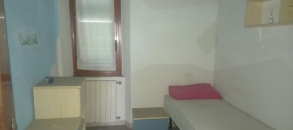 3 rooms Apartment in La Spezia, Italy No. 93849 8