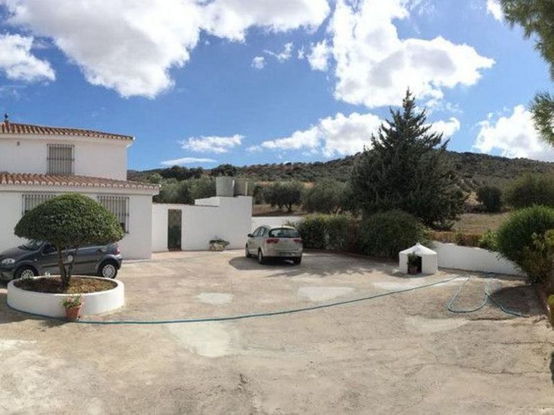 5 bedrooms House in Antequera, Spain No. 237950