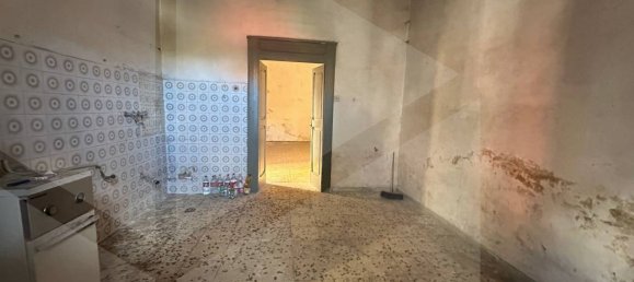 8 rooms Apartment in Avezzano, Italy No. 28702 14