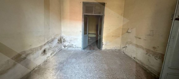 8 rooms Apartment in Avezzano, Italy No. 28702 12
