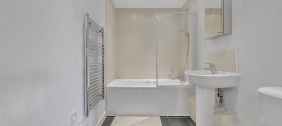 2 bedrooms Apartment in London, United Kingdom No. 7851 15