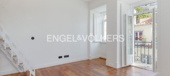 Дуплекс с 3 спальнями в Лиссабон, Португалия № 10367 2