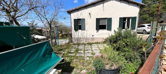 3غرفة منزل في Campello sul Clitunno, Italy رقم 73749 21