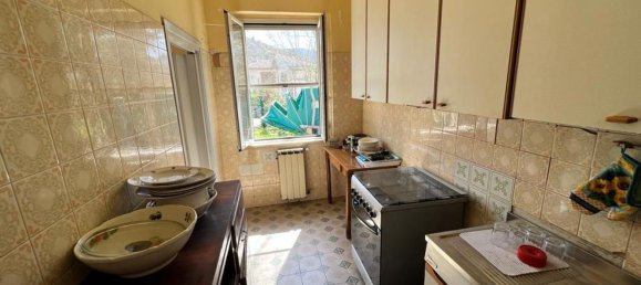 3غرفة منزل في Campello sul Clitunno, Italy رقم 73749 7