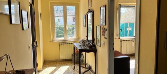 3غرفة منزل في Campello sul Clitunno, Italy رقم 73749 4